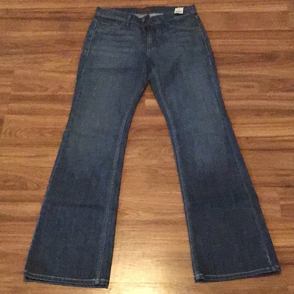 Woman jeans